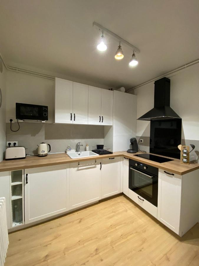 Appartement Cosy Pres De La Gare Avec Parking แซงต์-ปิแอร์-เดส์-กอร์ ภายนอก รูปภาพ