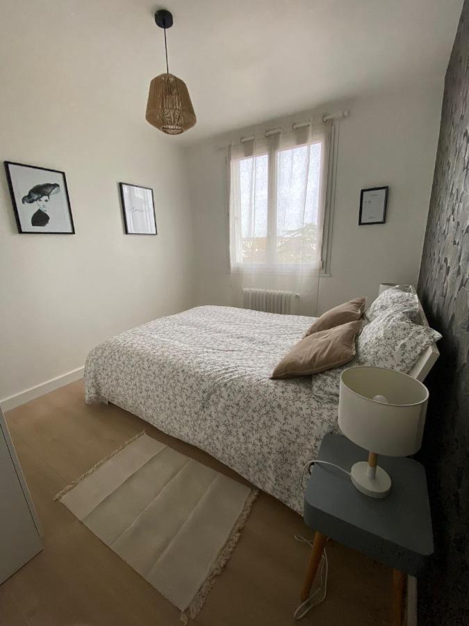 Appartement Cosy Pres De La Gare Avec Parking แซงต์-ปิแอร์-เดส์-กอร์ ภายนอก รูปภาพ
