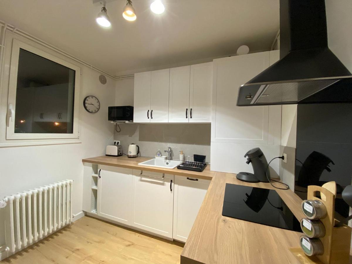 Appartement Cosy Pres De La Gare Avec Parking แซงต์-ปิแอร์-เดส์-กอร์ ภายนอก รูปภาพ