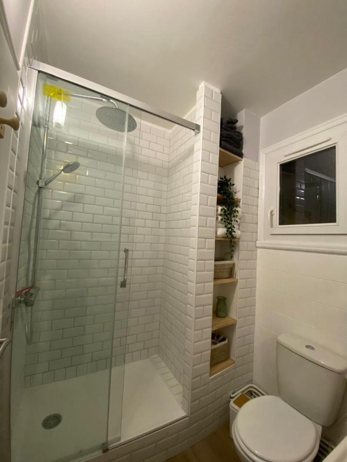 Appartement Cosy Pres De La Gare Avec Parking แซงต์-ปิแอร์-เดส์-กอร์ ภายนอก รูปภาพ